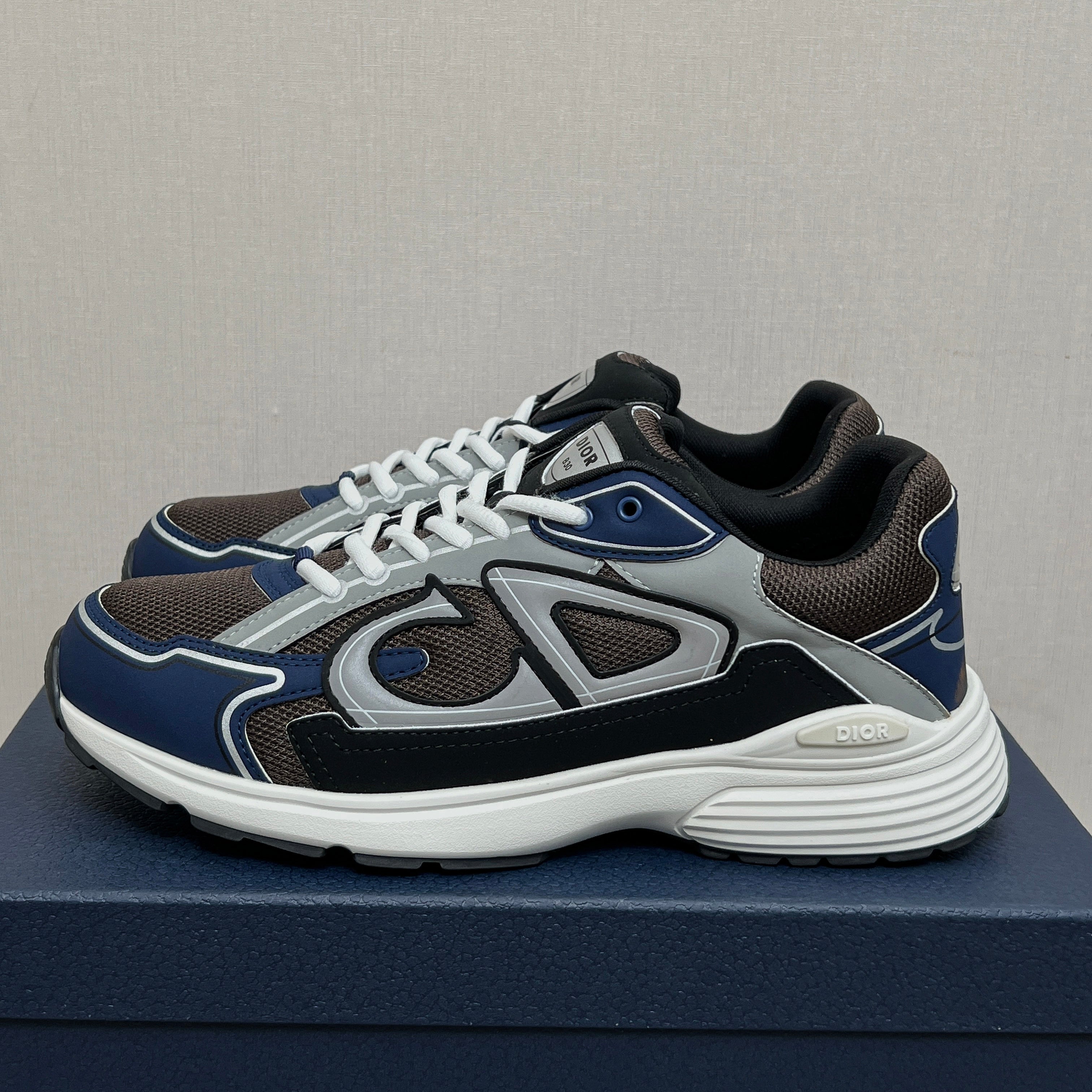 Sneakers B30